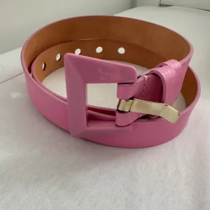 MONA kožni kaiš u ciklama boji (100 cm) – Novo