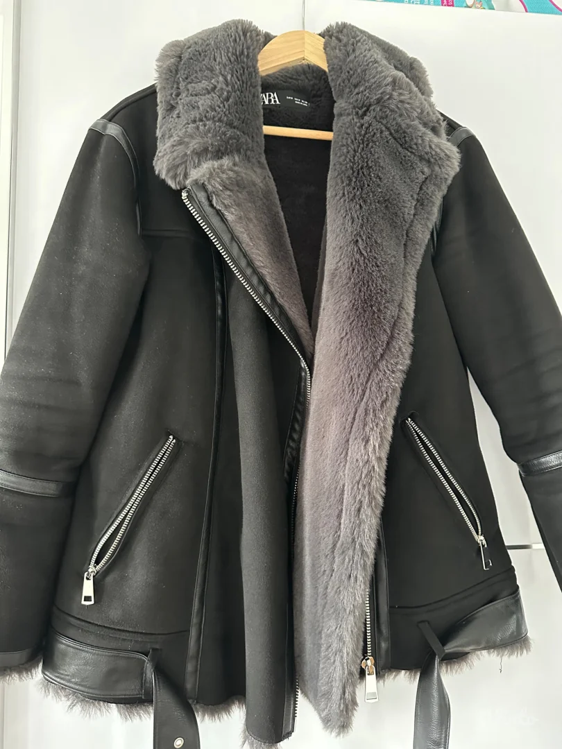 Viralna ZARA siva bajker jakna sa krznom (Vel. M) - KAO NOVA