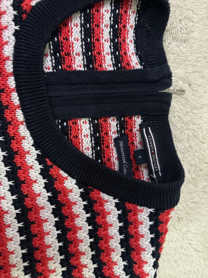 TommyHilfiger dzemperak