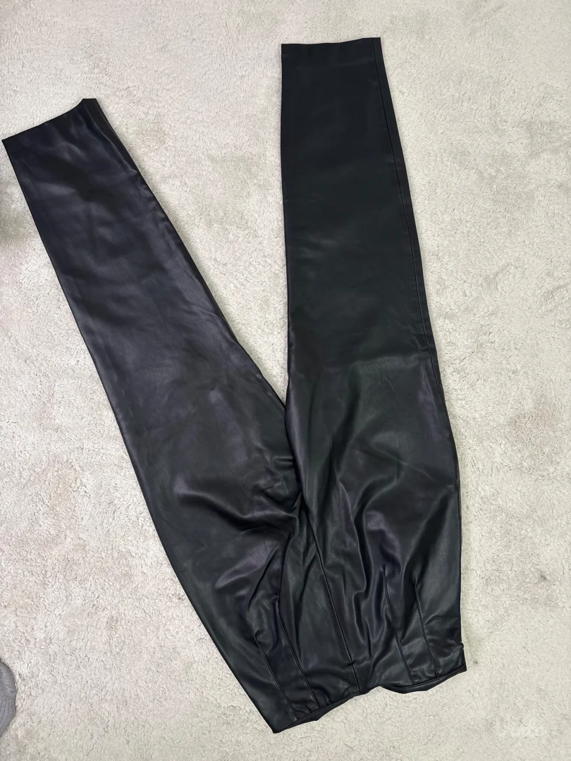 Zara “kožne” pantalone