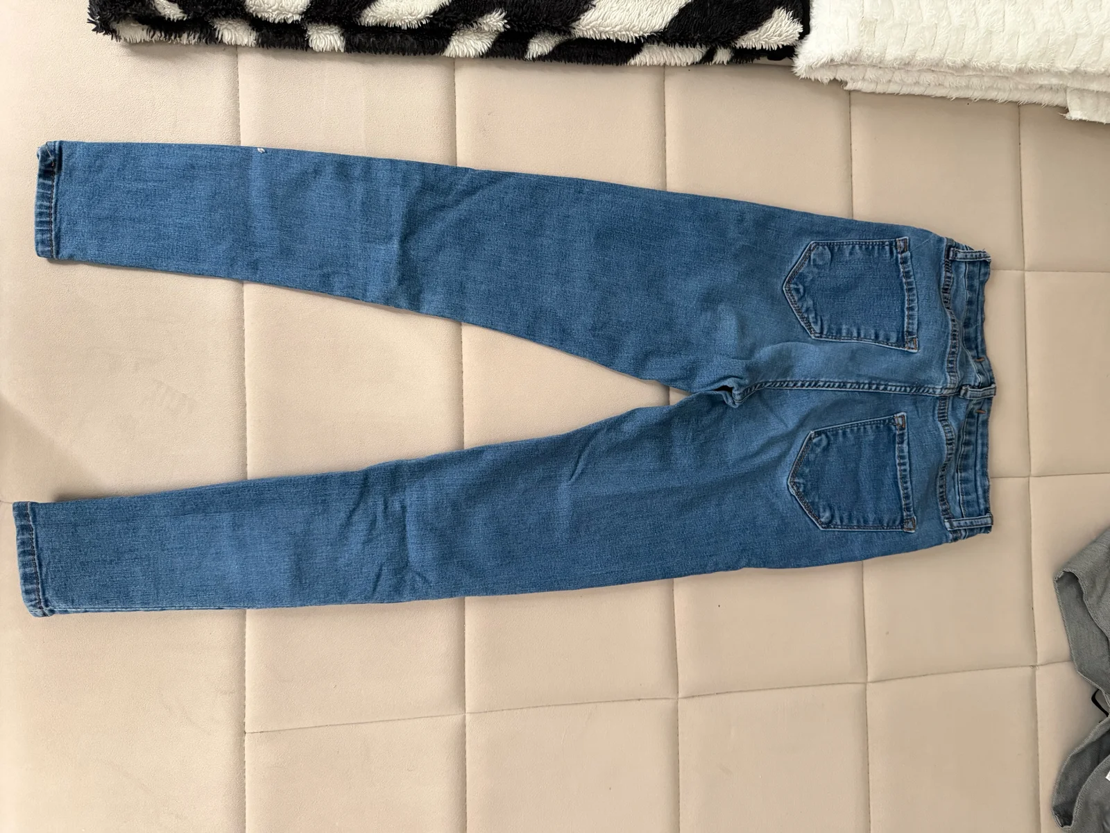 Skinny jeans