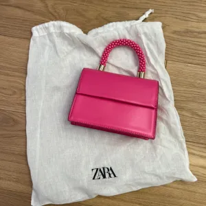 zara torbica