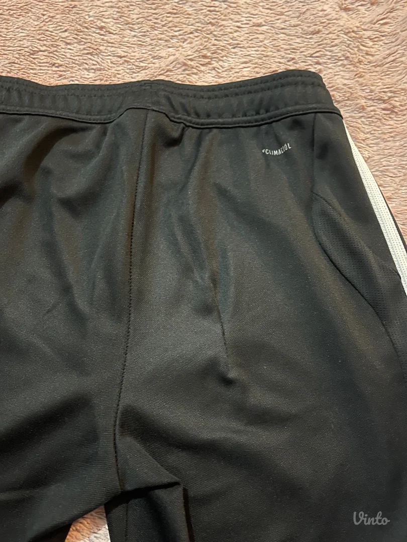 Adidas treneka donji deo original