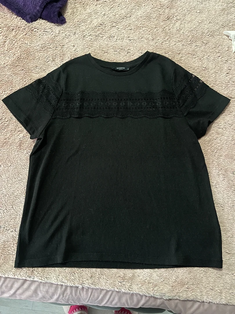 Crna zenska majica
