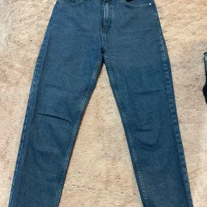 Mom fit farmerke nove