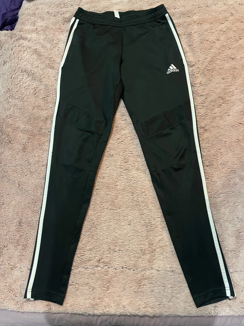 Adidas treneka donji deo original