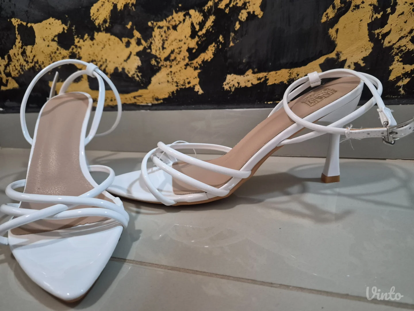 Nove Shein sandale