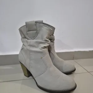 Čizme kaubojke