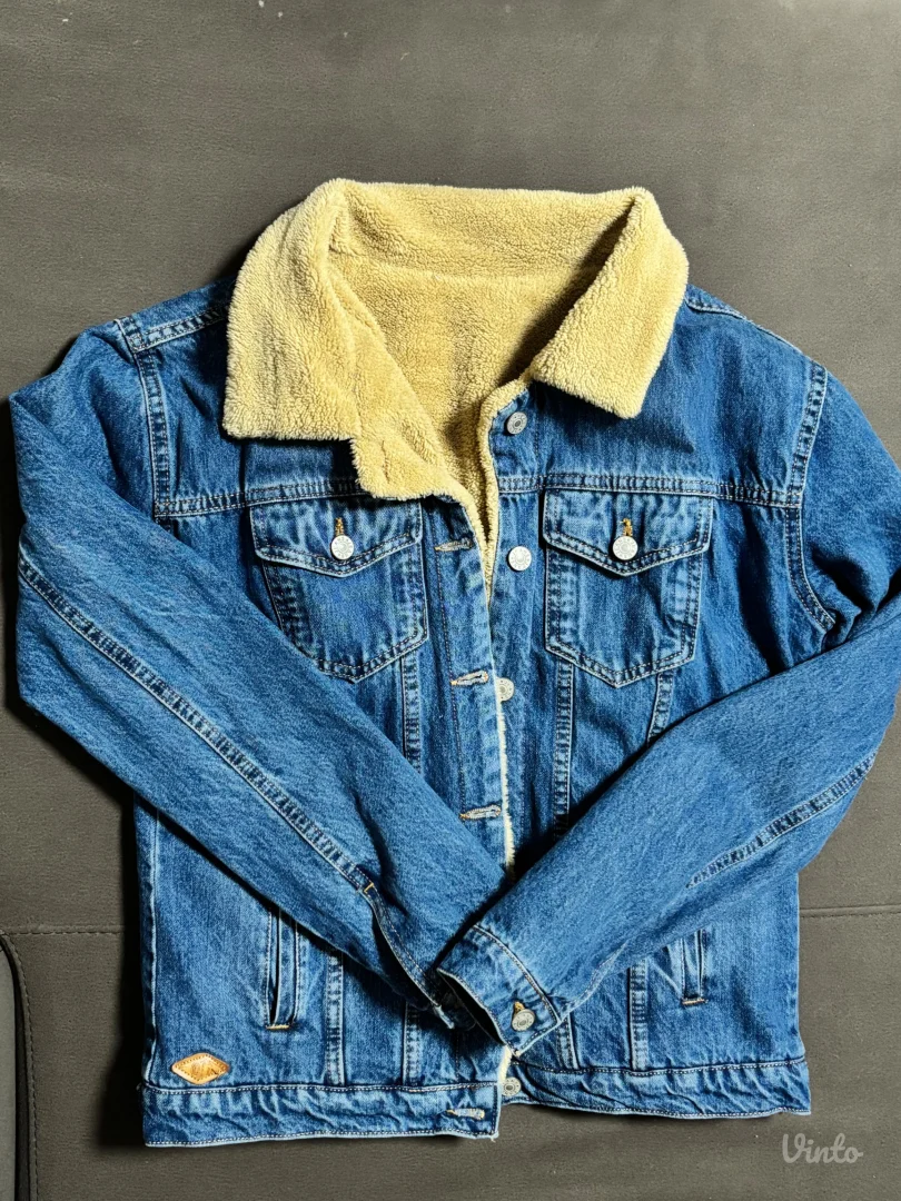 Teksas jakna postavljena krznom