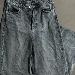 Tamnosive acid wash farmerke – Visoki struk (M)