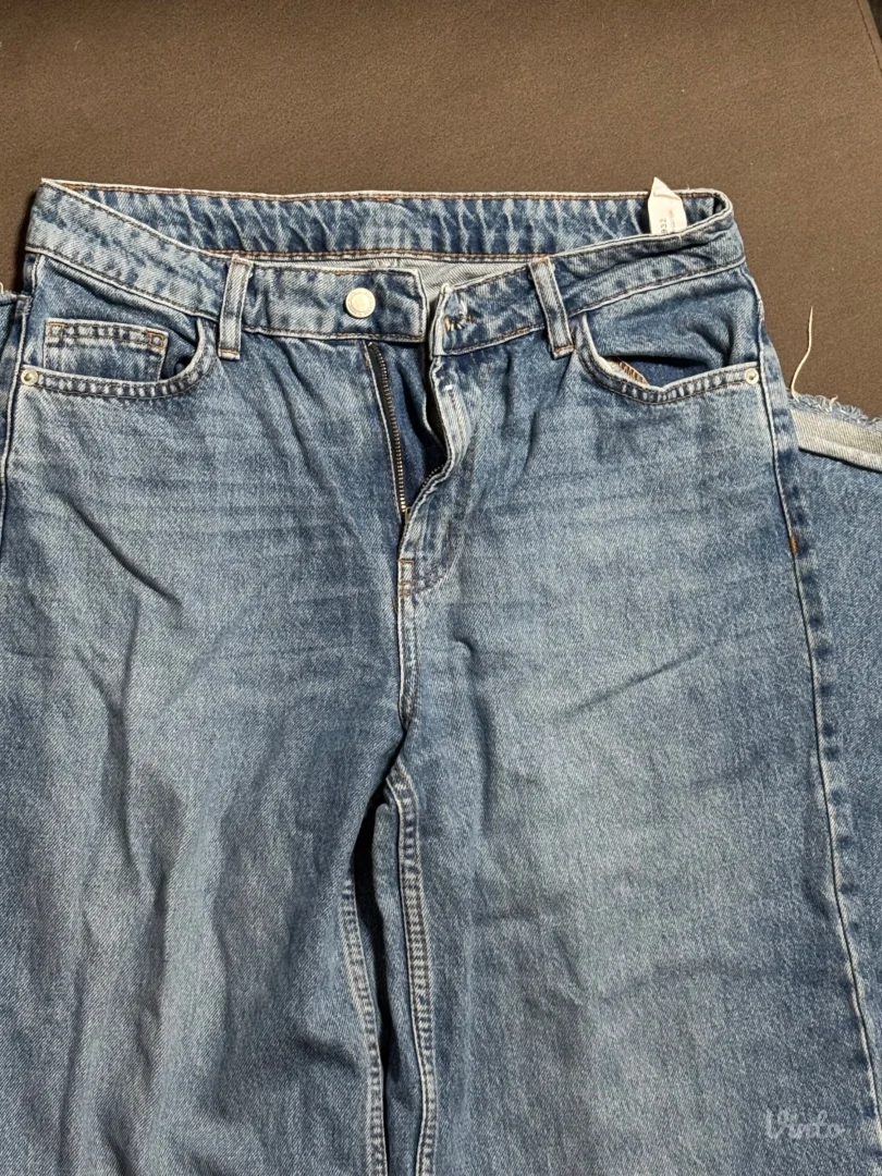 Svetle farmerke ravnog kroja M