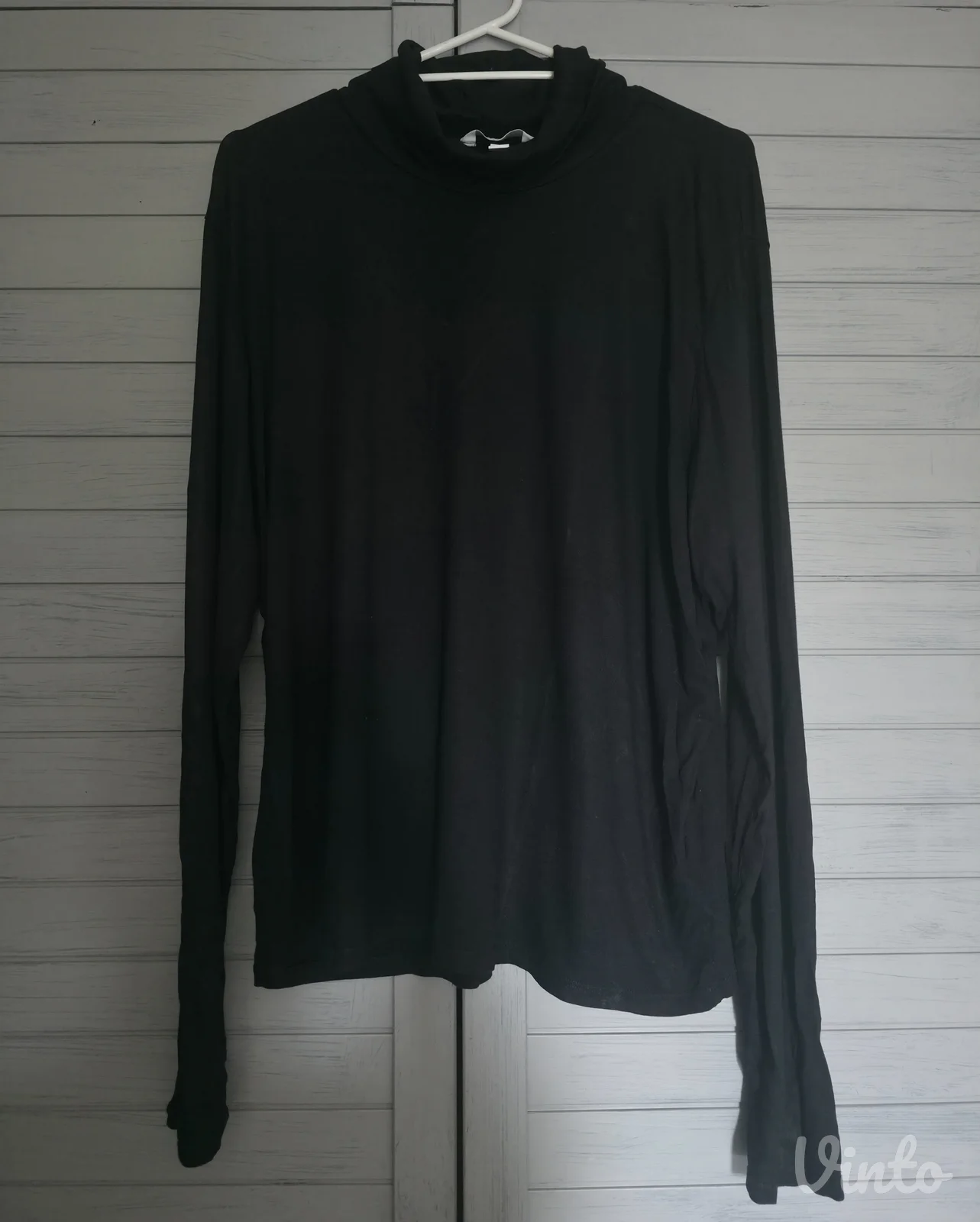 Crna rolka od viskoze plus size