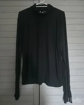 Crna rolka od viskoze plus size