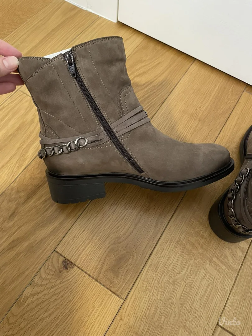 Labrador kožne čizme