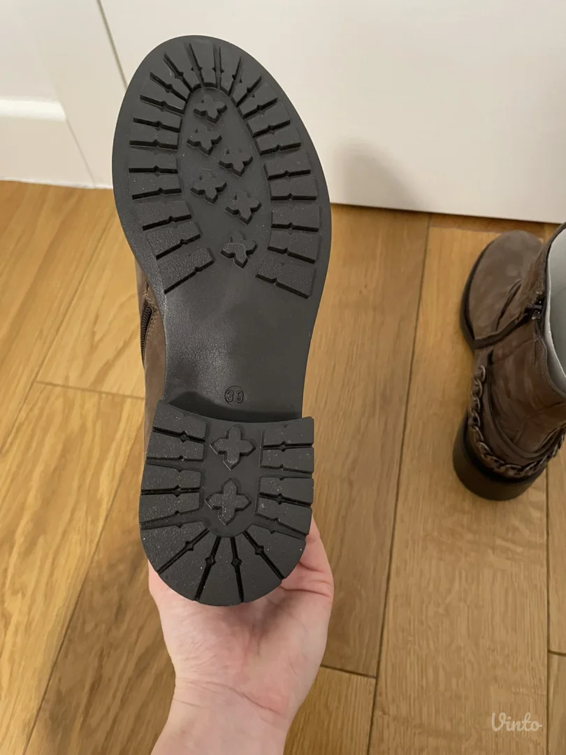 Labrador kožne čizme