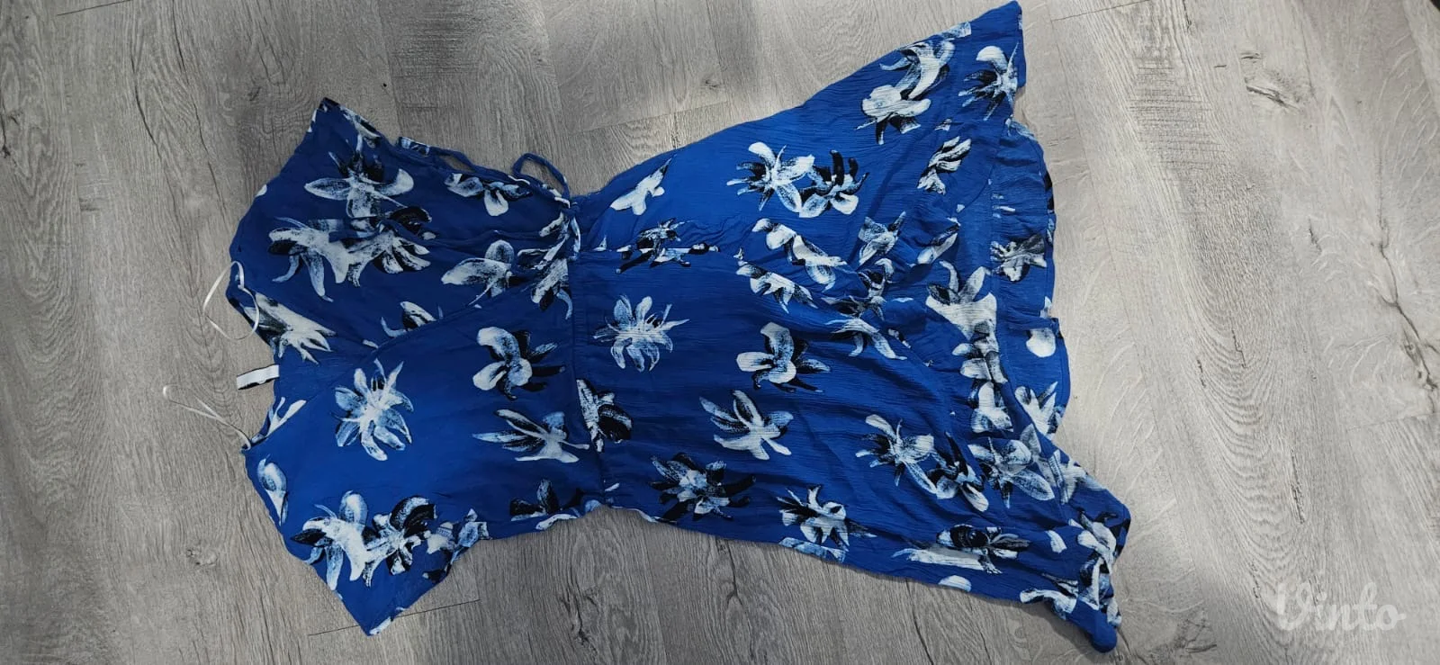 Letnja strukirana leprsava haljina