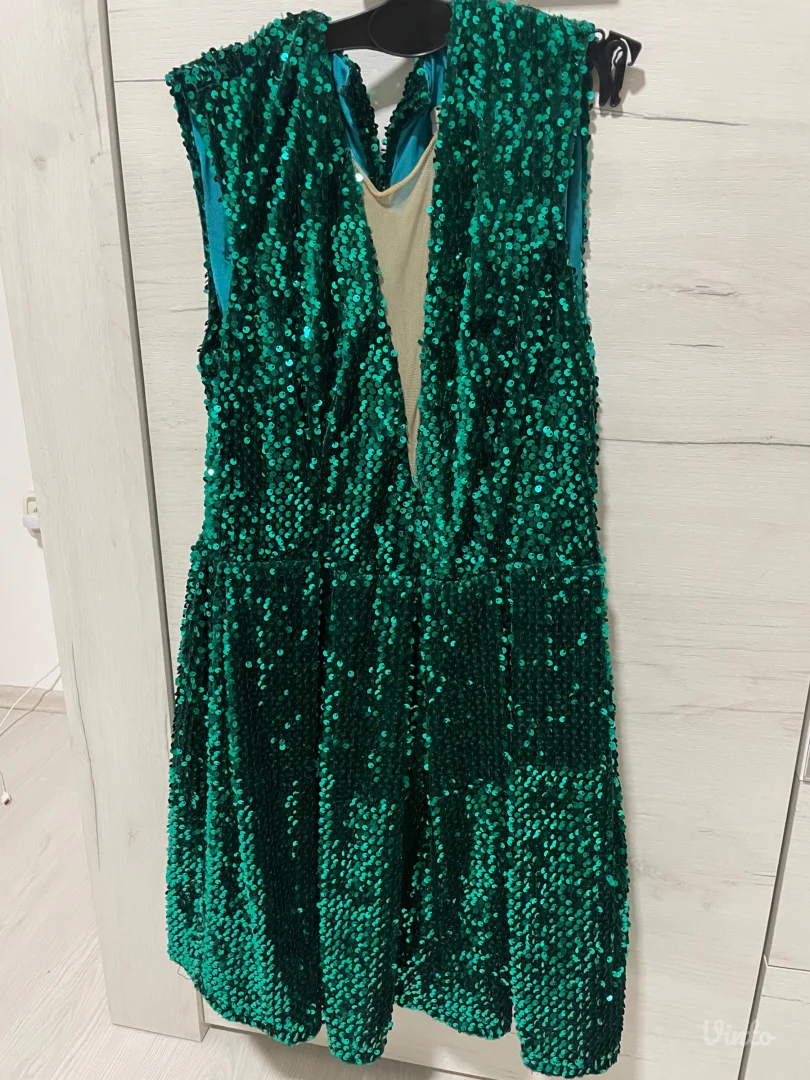 Zelena sljokičasta haljina