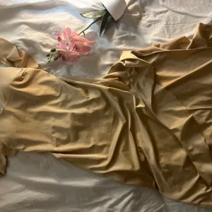 Duga asimetricna letnja haljina