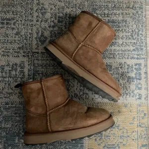 EMU Sharky braon cizme