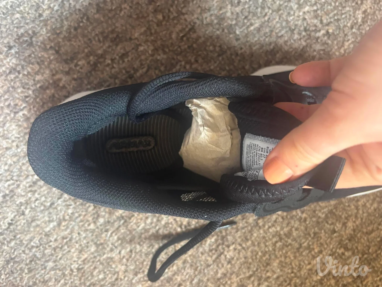 Nike Air Max patike broj 42