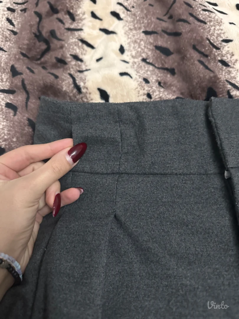 Sive pantalone duboki struk