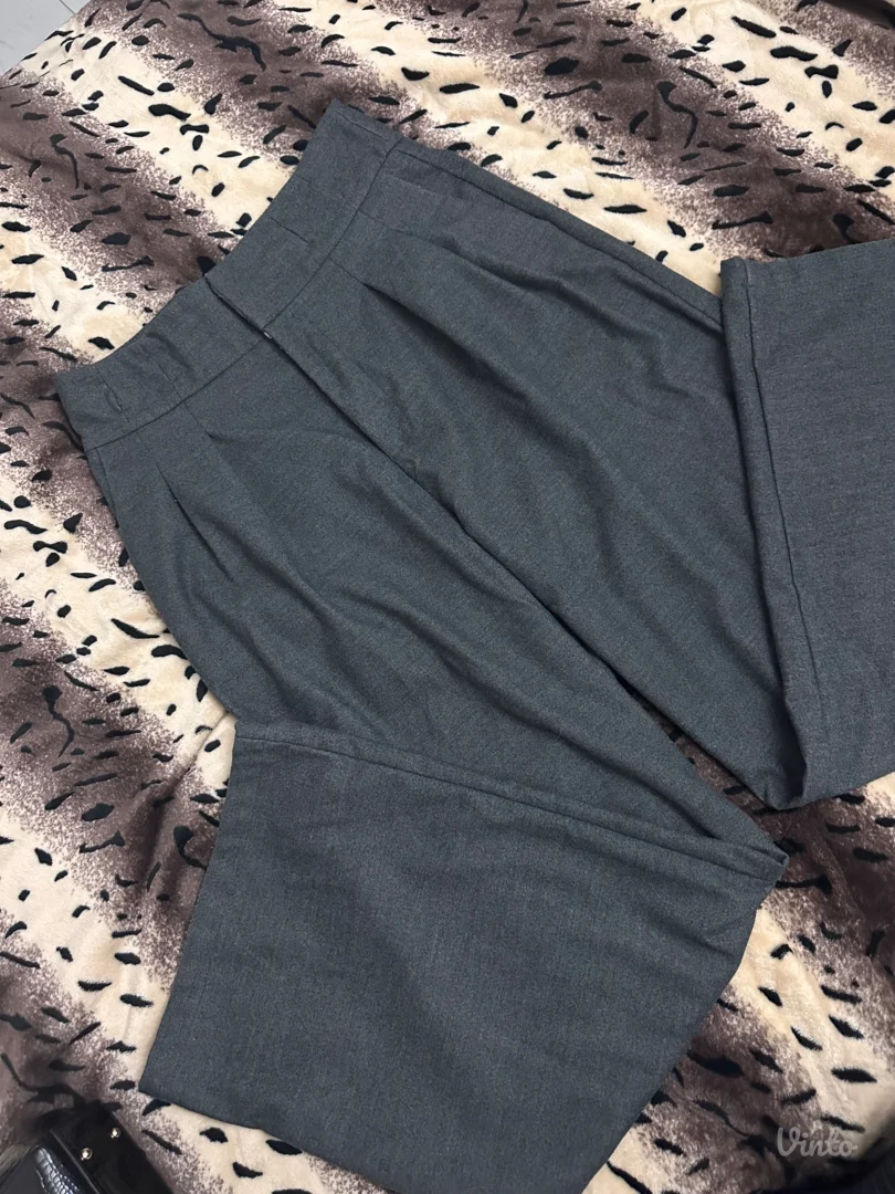 Sive pantalone duboki struk