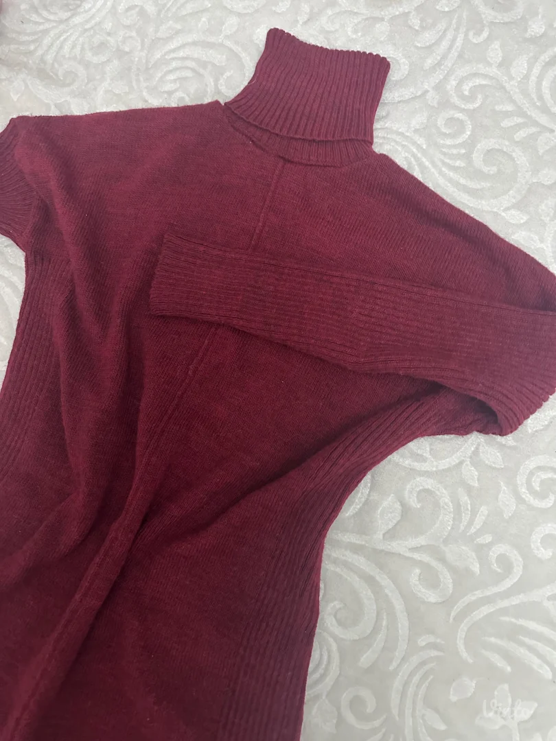 Crvena dzemper haljina