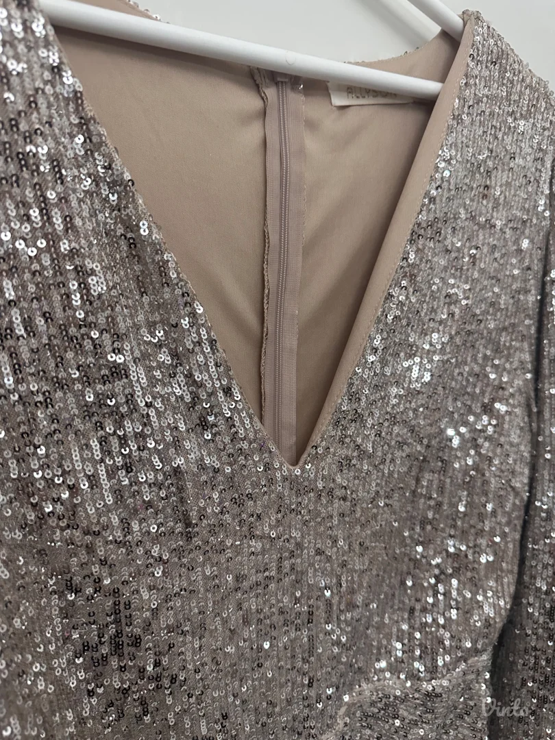 Haljina sa sljokicama