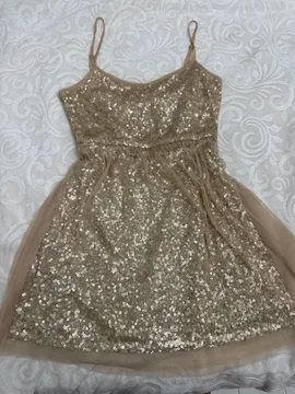 Zlatna mini haljina