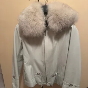 Kozna jakna sa krznom