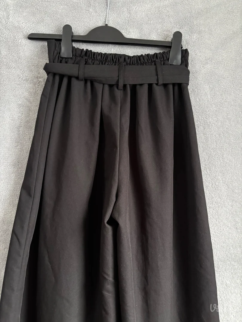 Svecane crne pantalone