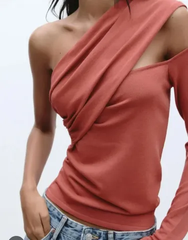 ZARA *NOVO* L