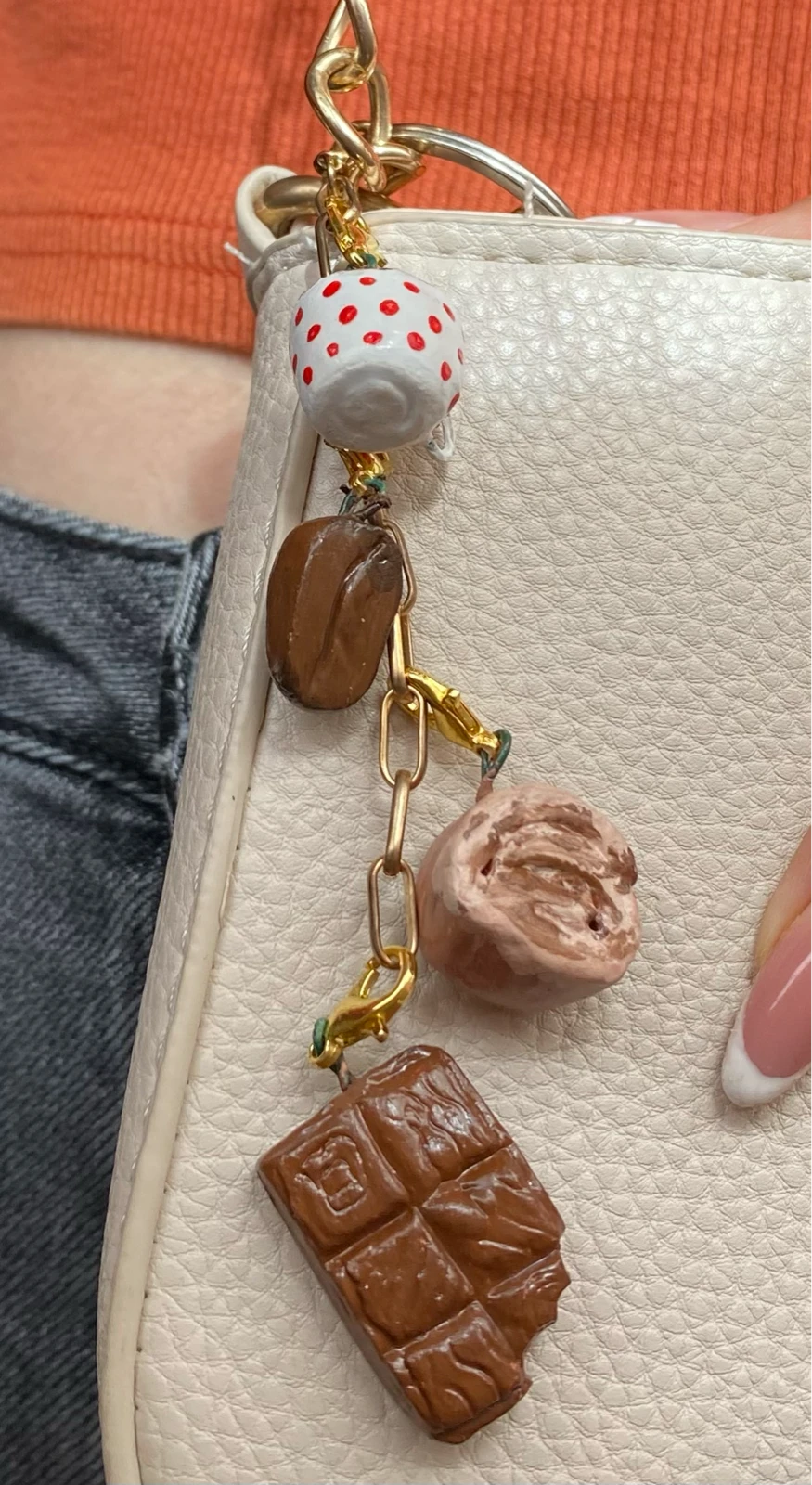 Ručno rađen bag charm – privezak za torbu