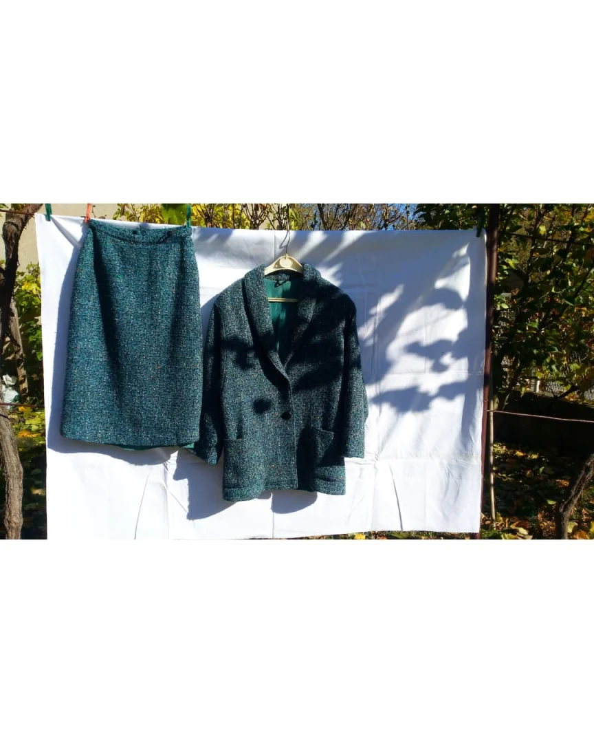 MODNA KONFEKCIJA ZAGREB — vintage komplet (blejzer + suknja)