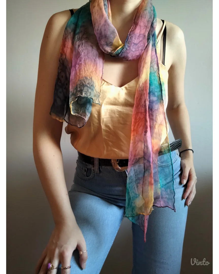 Svilena ešarpa SILK ROAD – ručno bojena