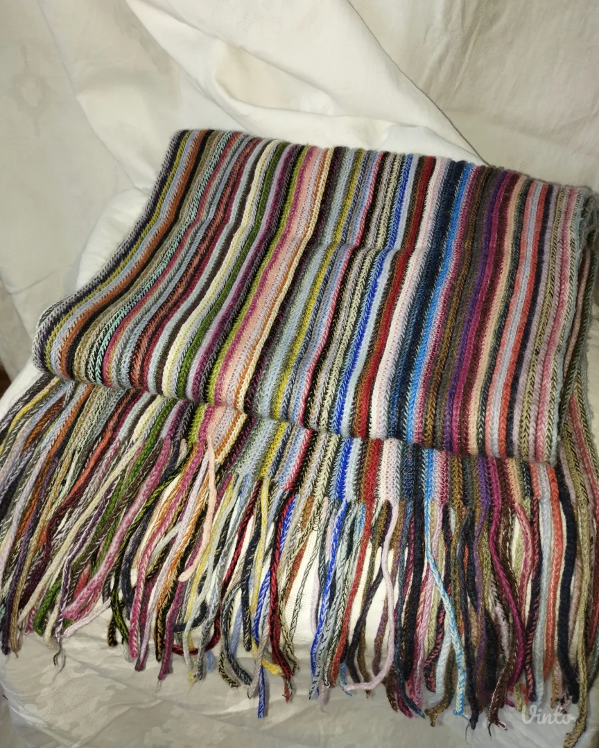 Šareni šal sa resama