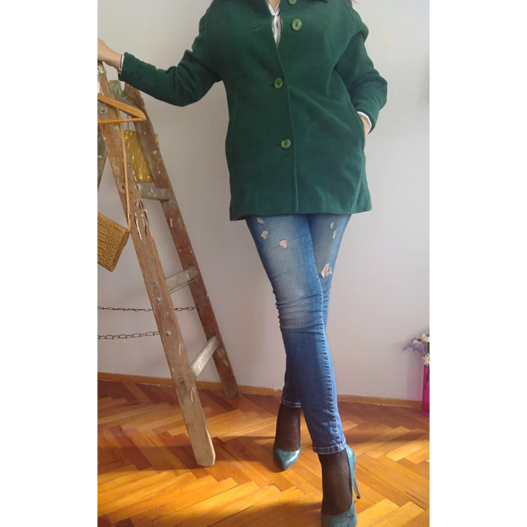 Kratak postavljeni kaput