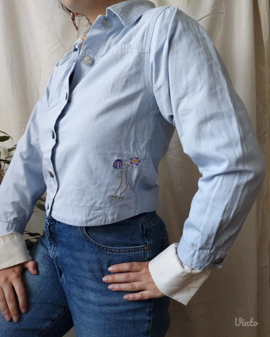 Crop jakna sa cvetnim vezom