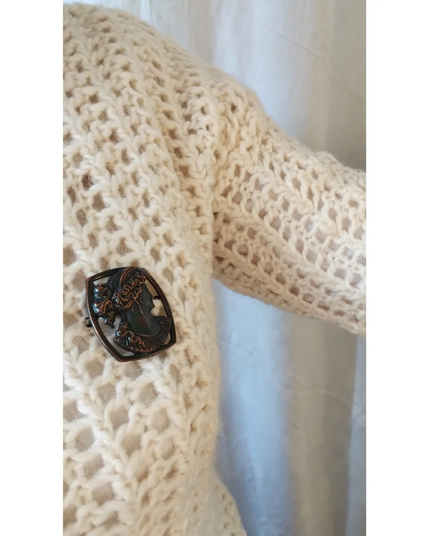 ESPRIT rupičasti džemper