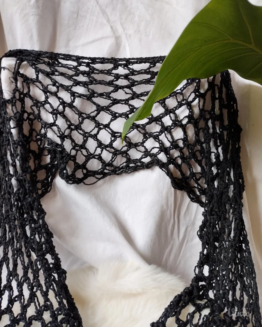 Mrežasti šal / ešarpa sa srebrnim nitima