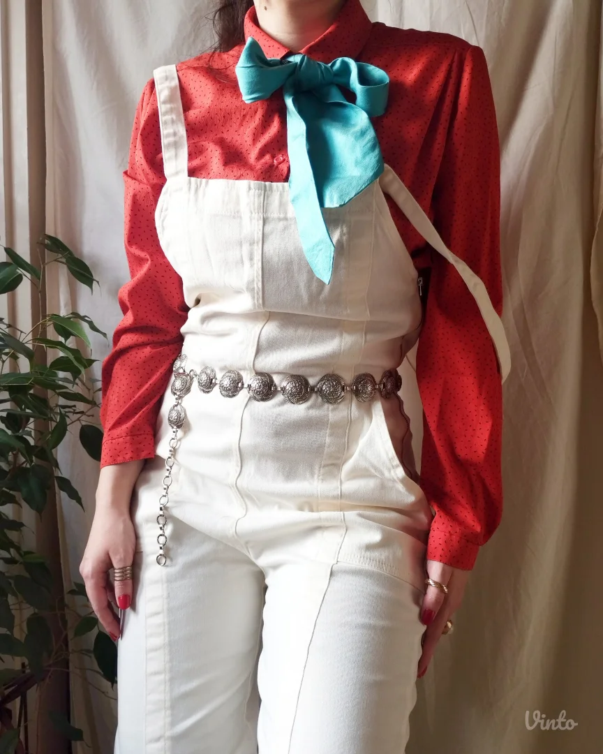 Bershka pantalone sa tregerima