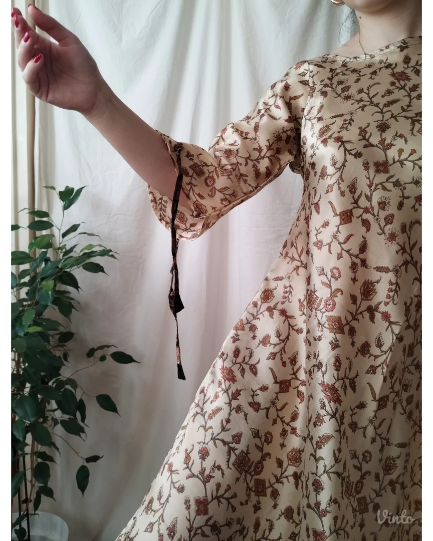 Indijska cvetna haljina