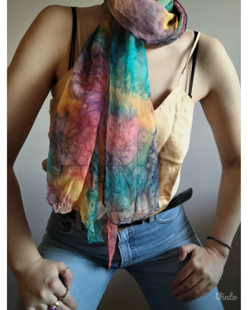 Svilena ešarpa SILK ROAD – ručno bojena