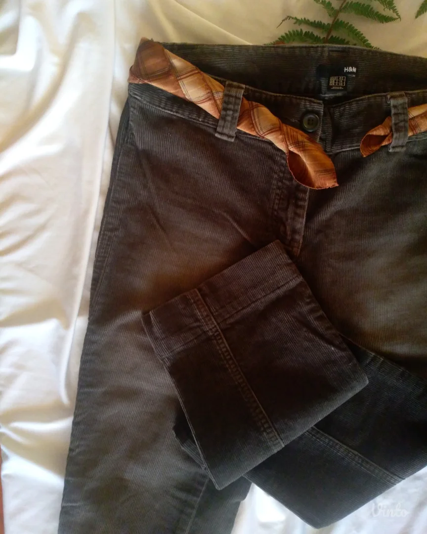 H&M somotne pantalone