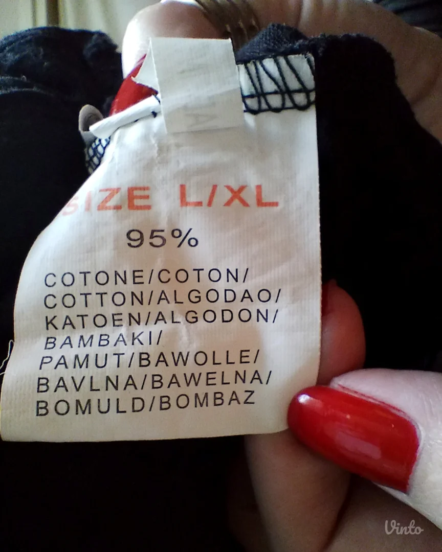 Crna čipkasta haljina-tunika