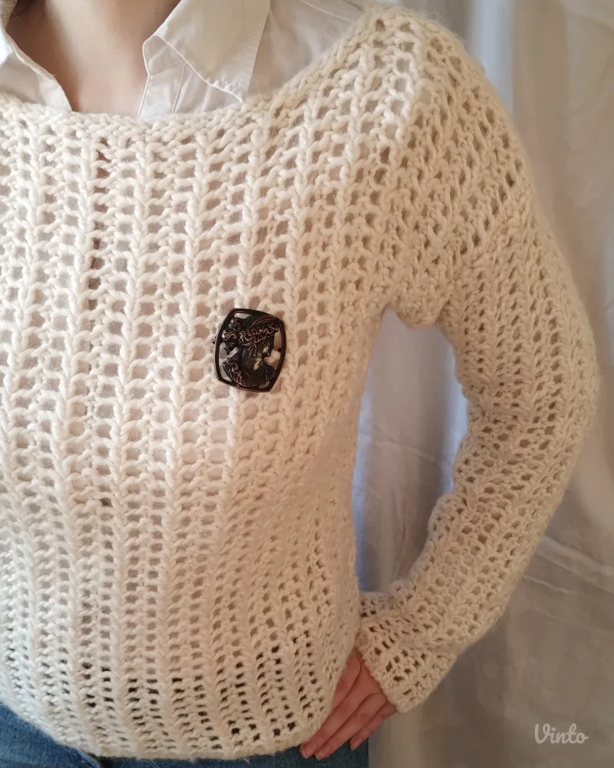 ESPRIT rupičasti džemper