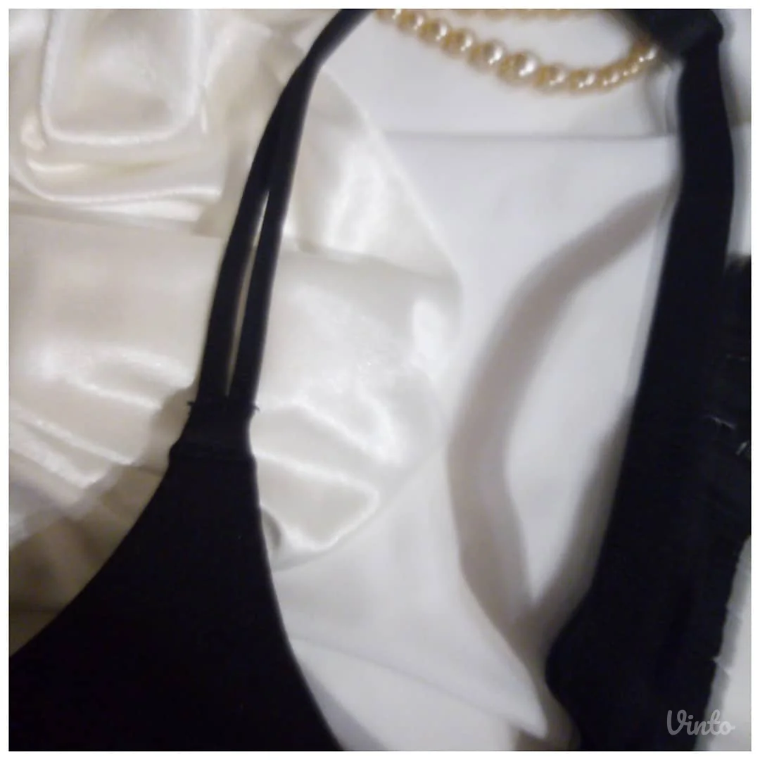 Crni brushalter sa push-up efektom; 75C