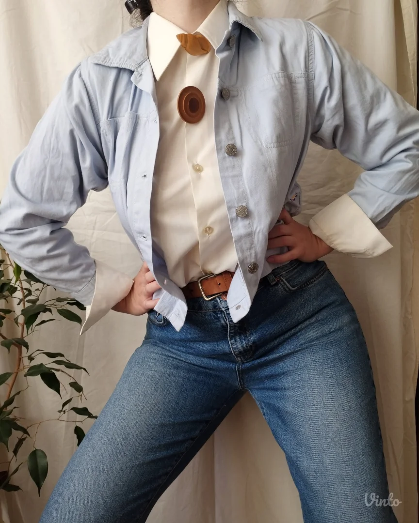 Crop jakna sa cvetnim vezom