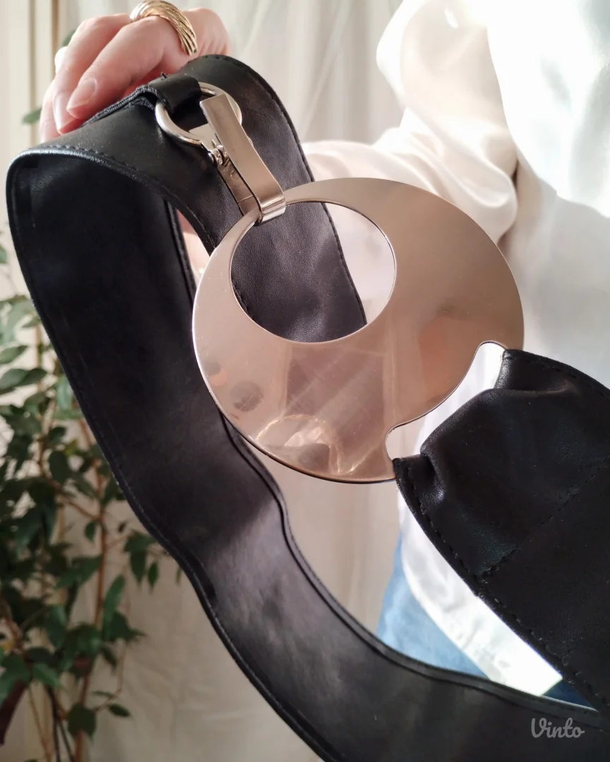 Statement pojas sa kružnom kopčom