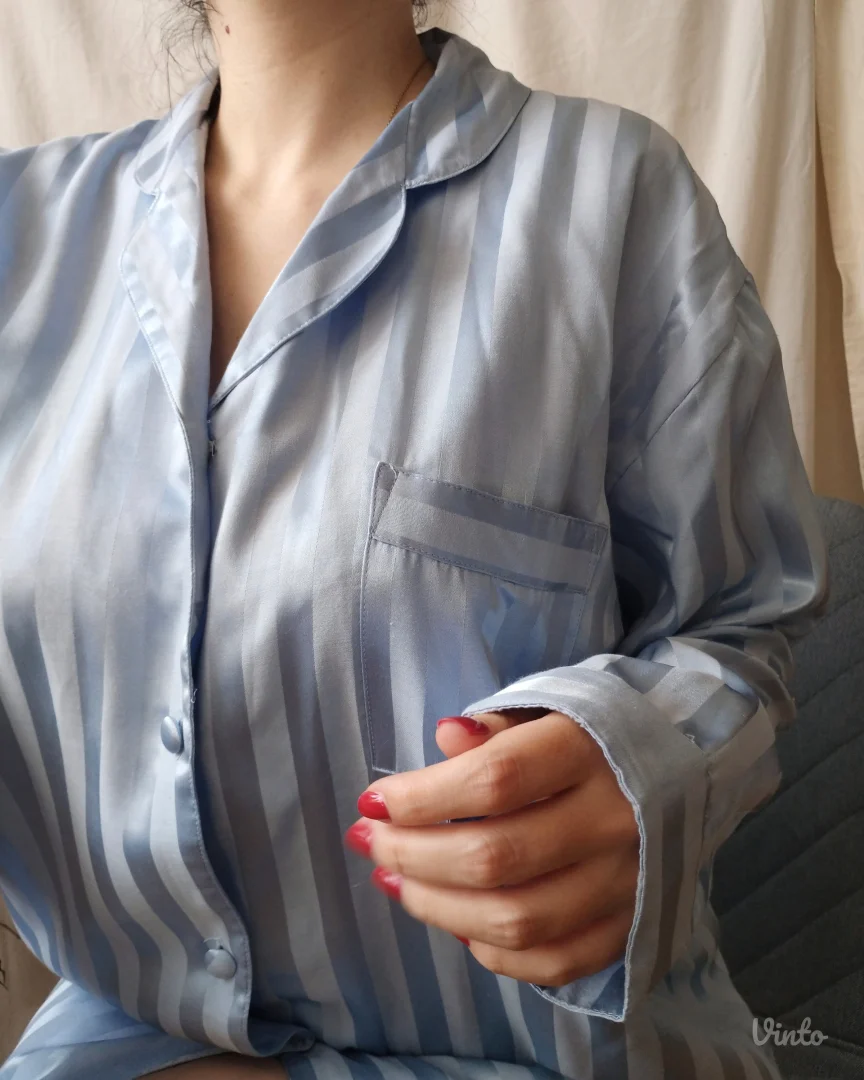 Prugasti gornji deo pižame